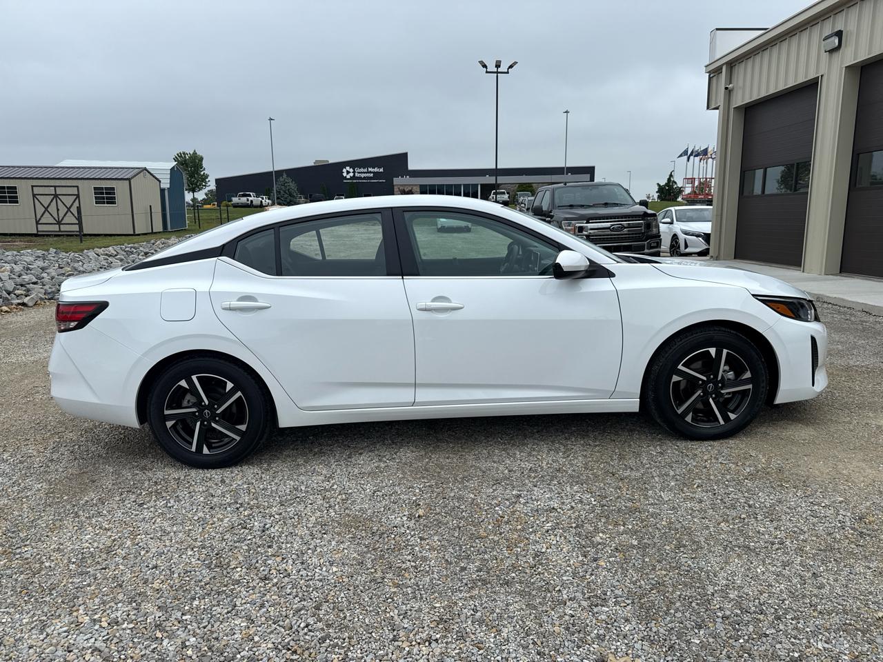 Nissan Sentra SV 4D Sedan 2024