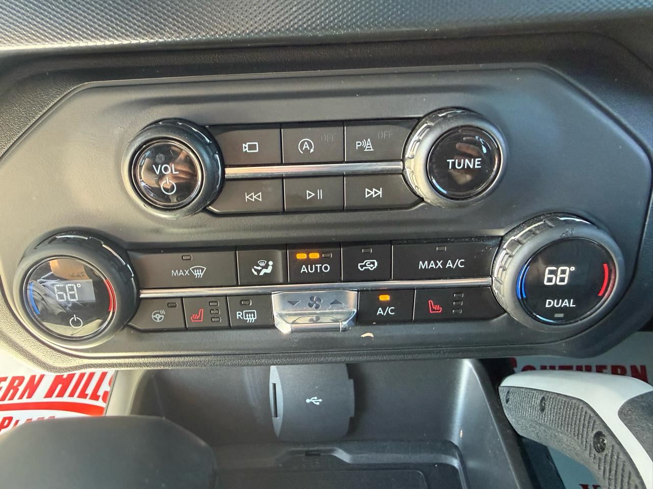Ford Bronco Outer Banks 4D SUV 2023