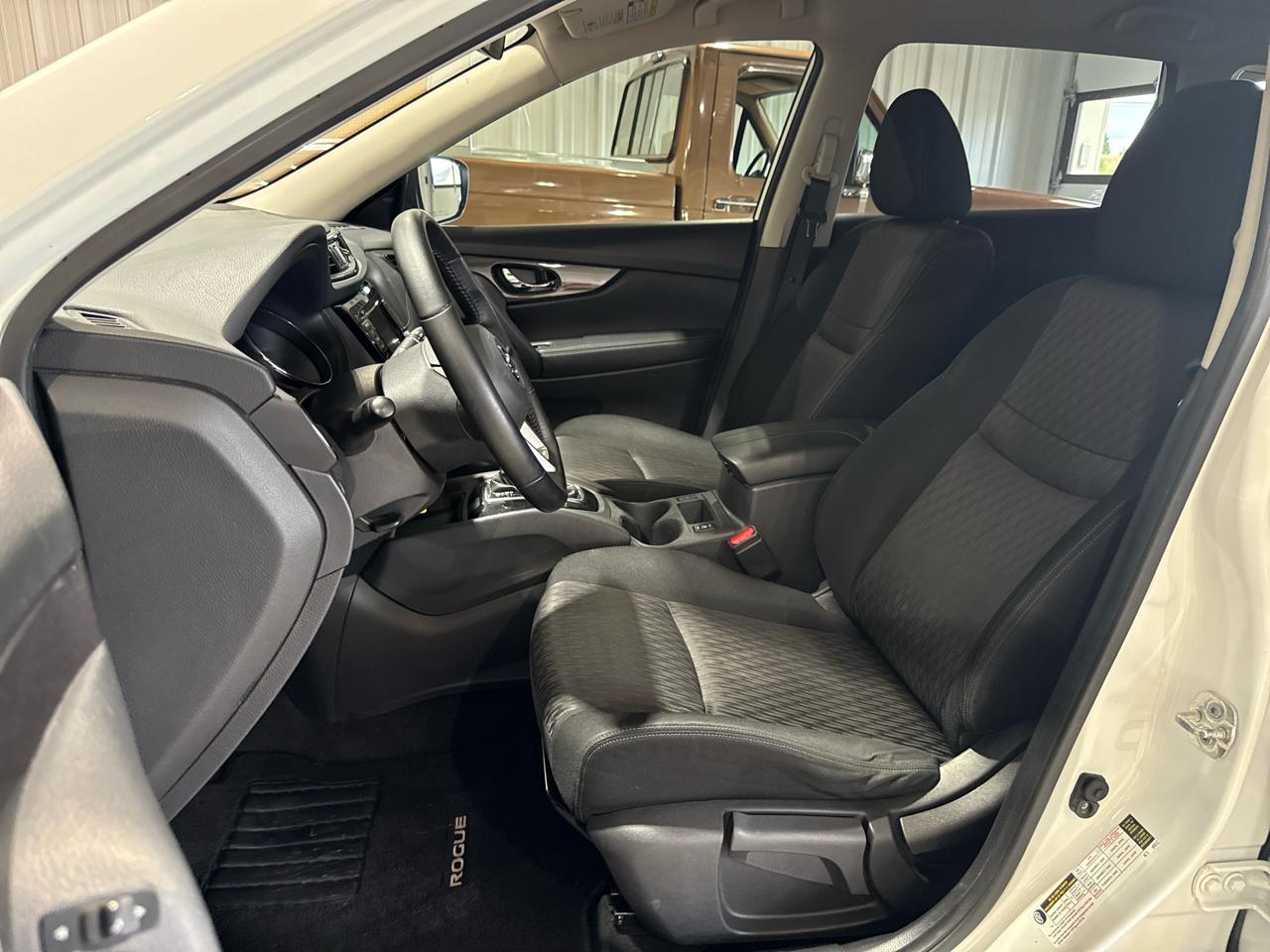 Nissan Rogue S 4D SUV FWD 2020