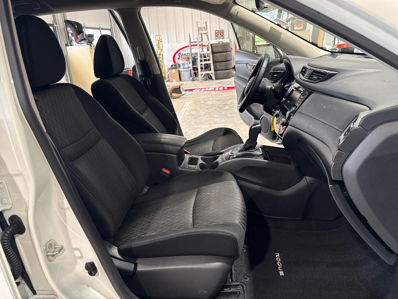 Nissan Rogue S 4D SUV FWD 2020
