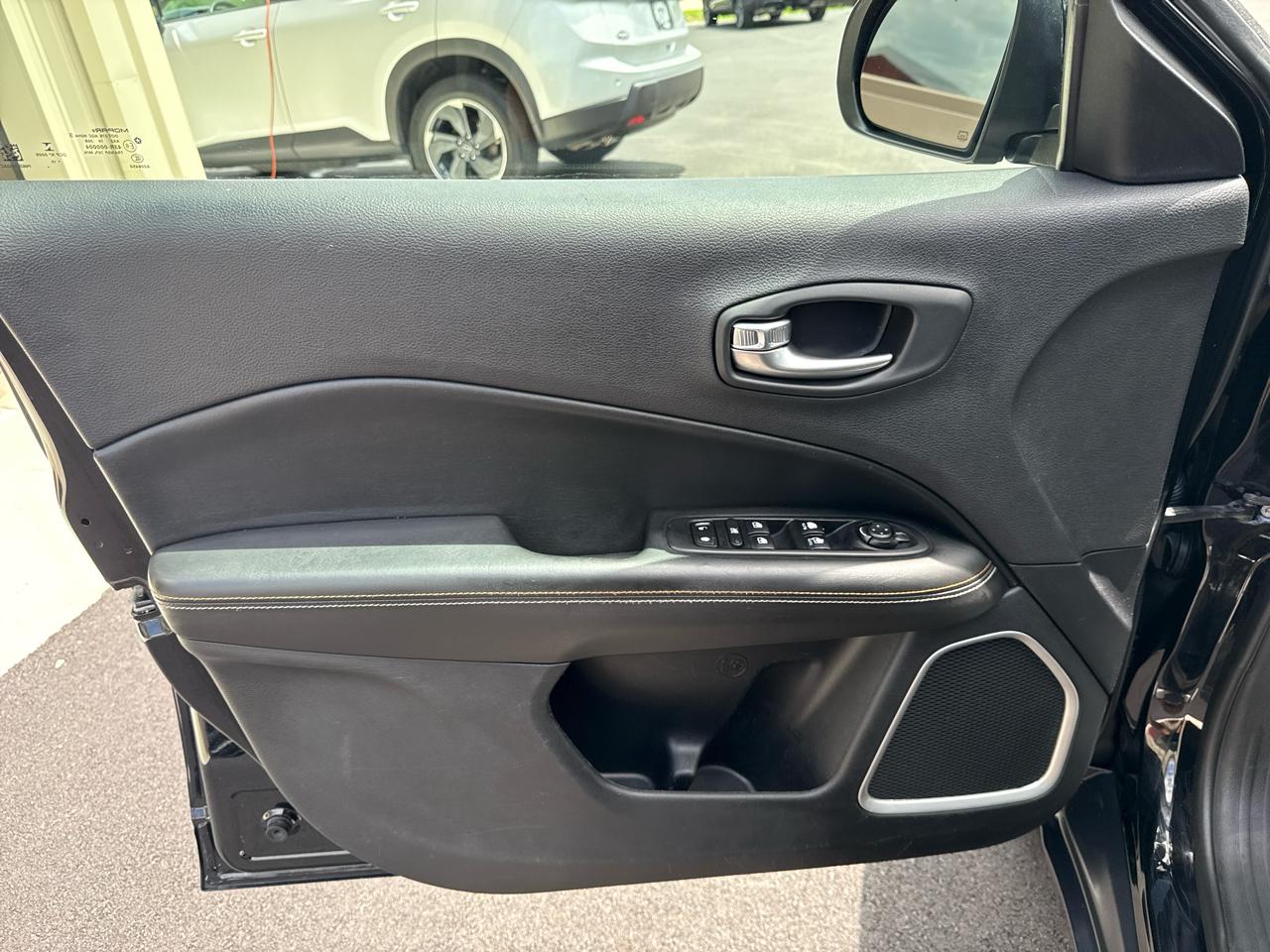 Jeep Compass Latitude 4D SUV FWD 2019