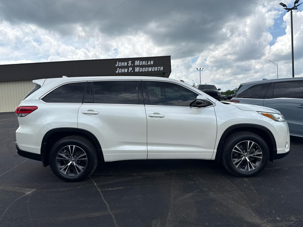 Toyota Highlander LE Plus 4D SUV FWD 2018