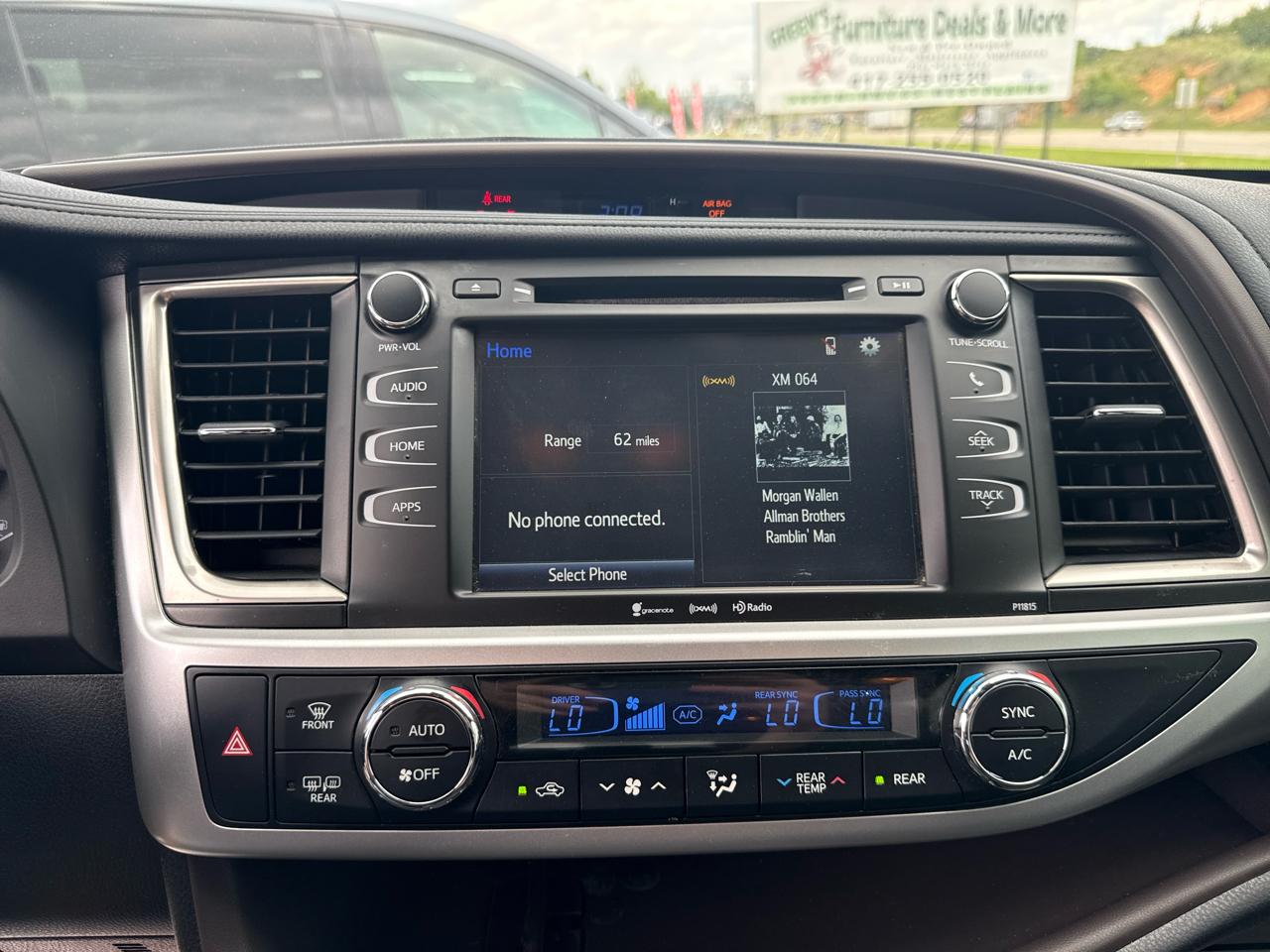 Toyota Highlander LE Plus 4D SUV FWD 2018