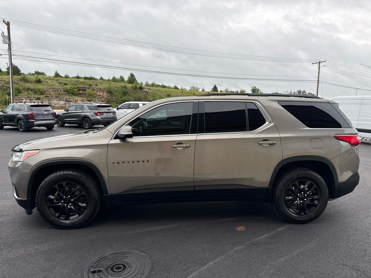 Chevrolet Traverse LT 4D SUV FWD 2019