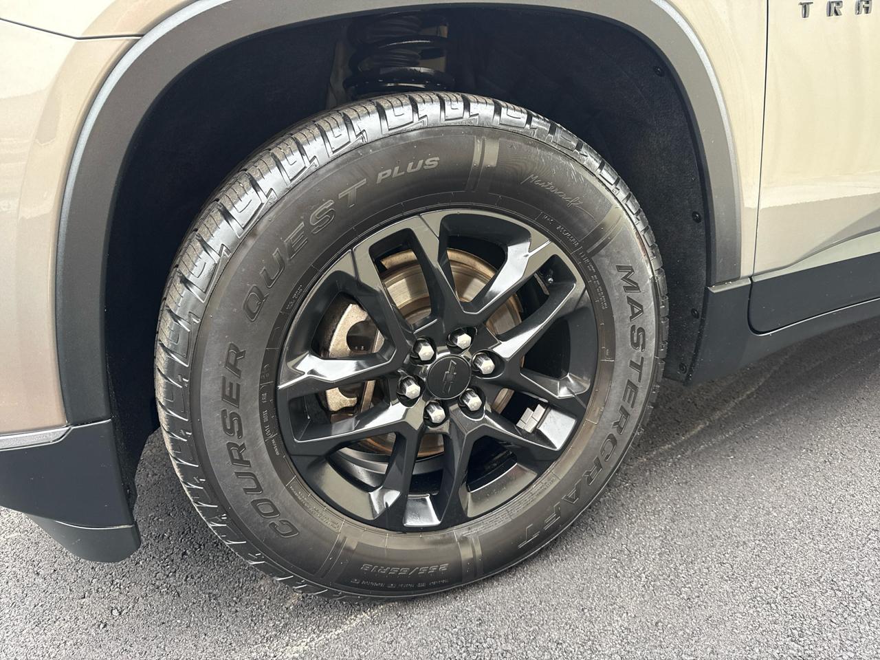 Chevrolet Traverse LT 4D SUV FWD 2019
