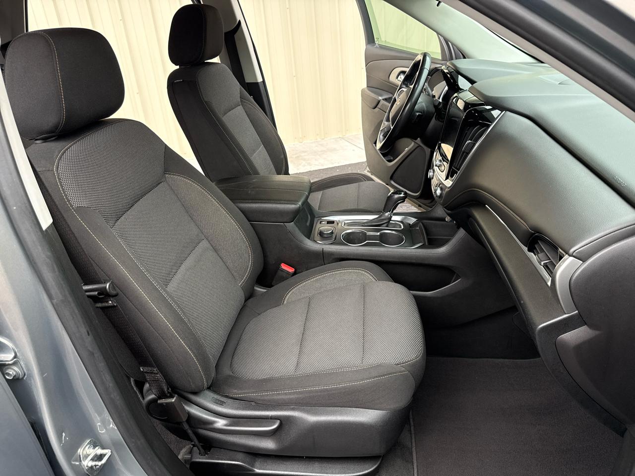Chevrolet Traverse LT 4D SUV FWD 2019