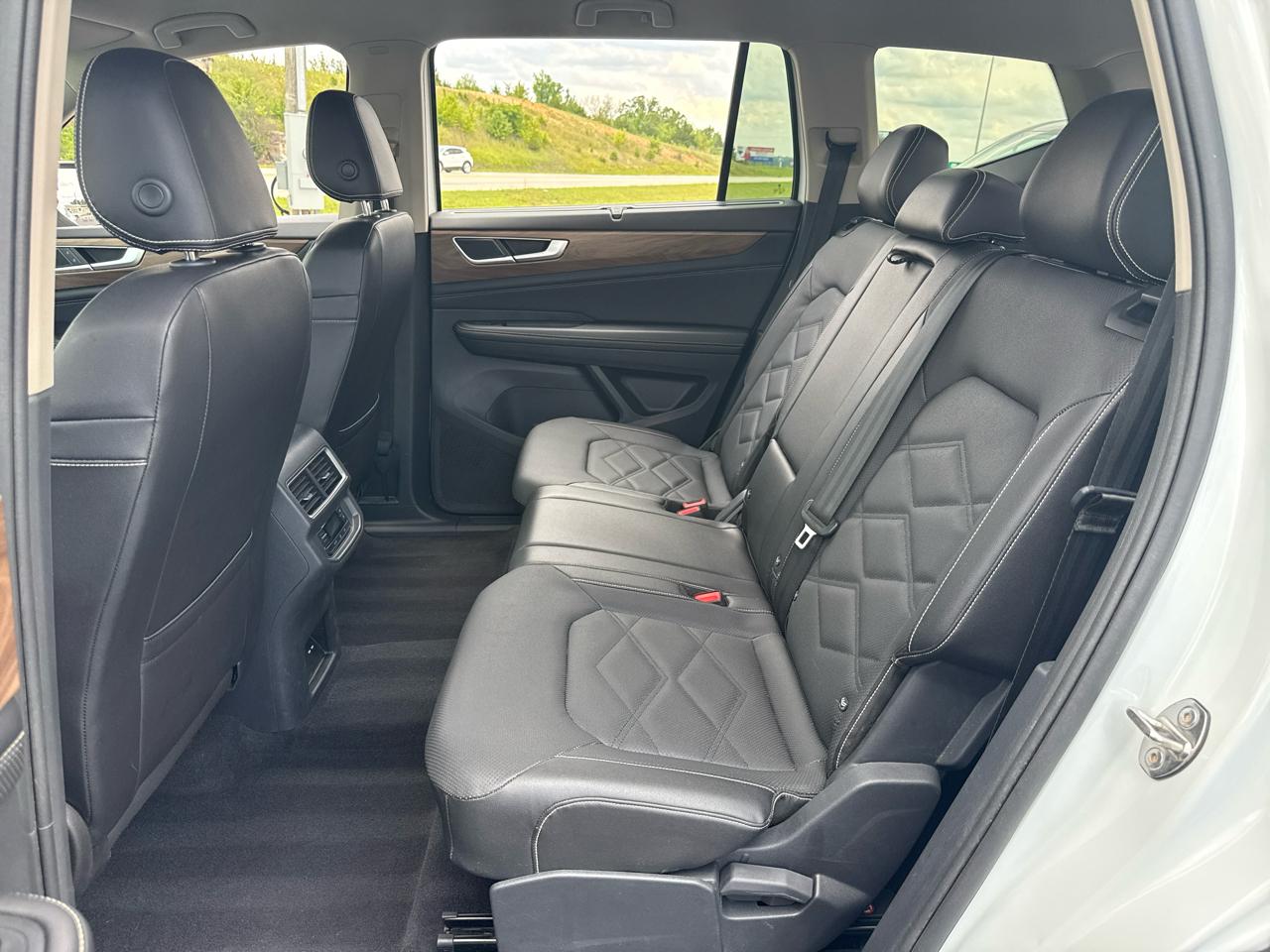 Volkswagen Atlas SE w/ Tech 4D SUV 4Motion 2024