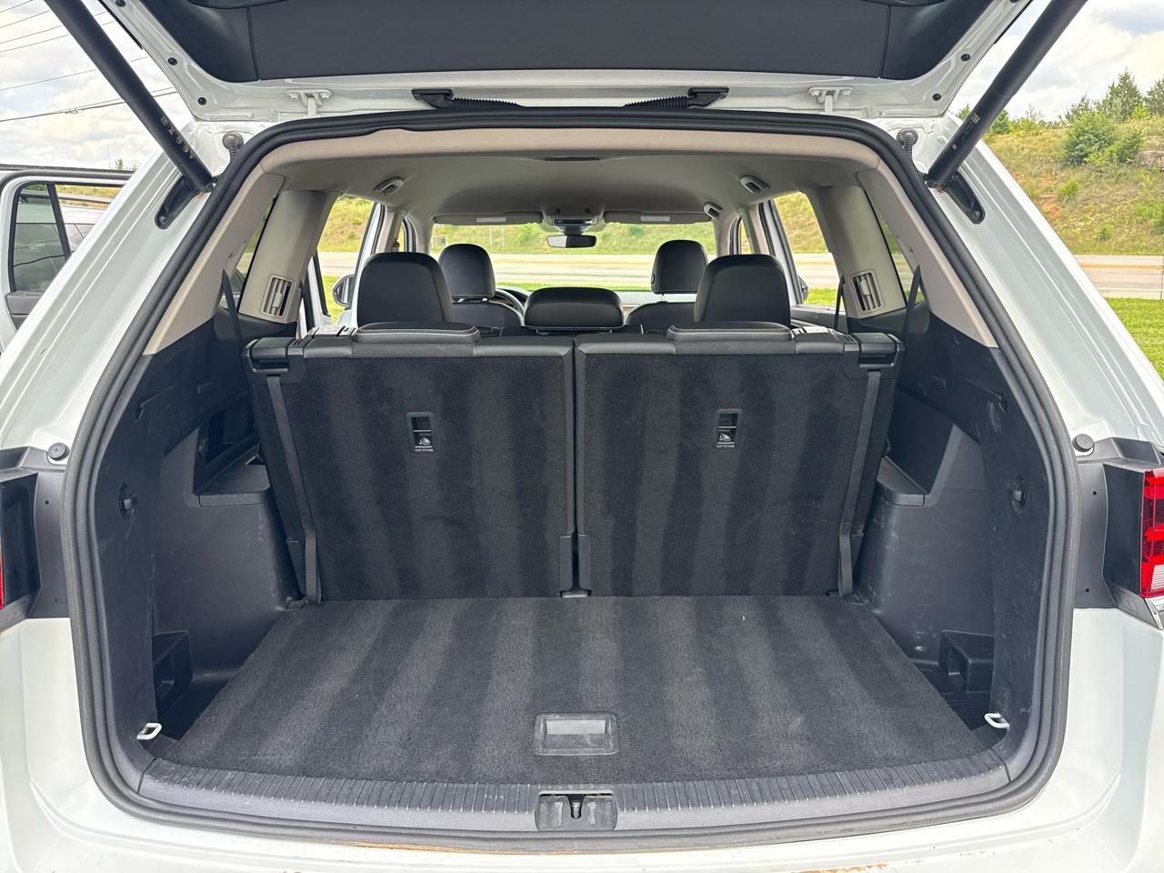 Volkswagen Atlas SE w/ Tech 4D SUV 4Motion 2024