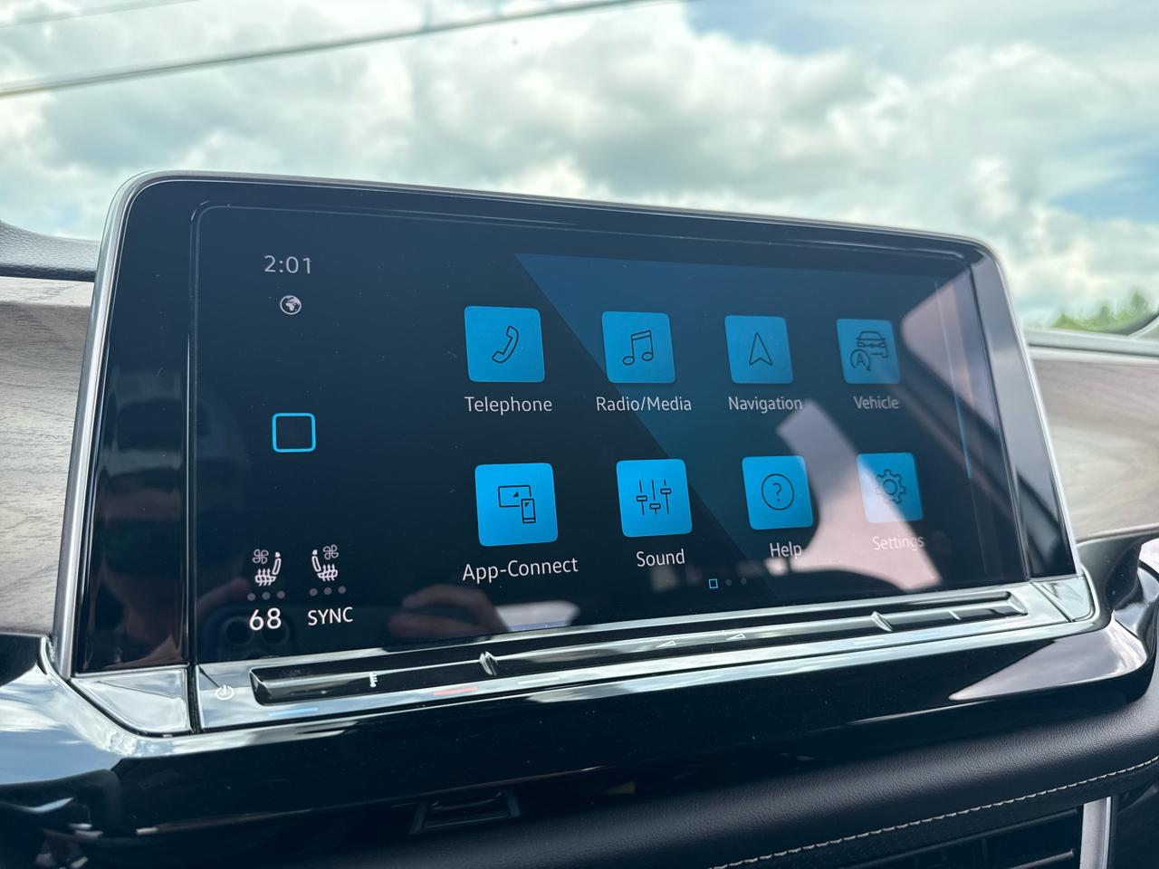 Volkswagen Atlas SE w/ Tech 4D SUV 4Motion 2024