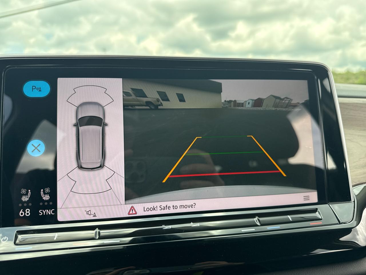 Volkswagen Atlas SE w/ Tech 4D SUV 4Motion 2024