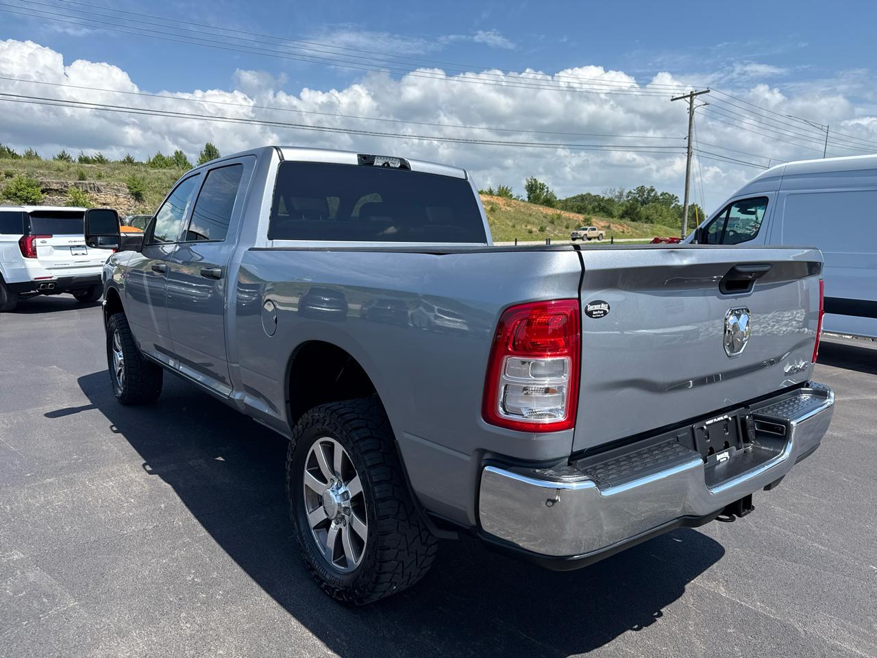 RAM 2500 Tradesman Crew Cab 4WD SWB 2024