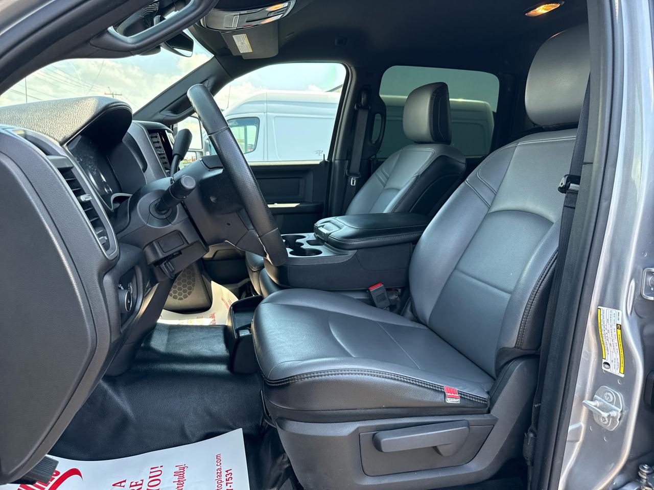 RAM 2500 Tradesman Crew Cab 4WD SWB 2024
