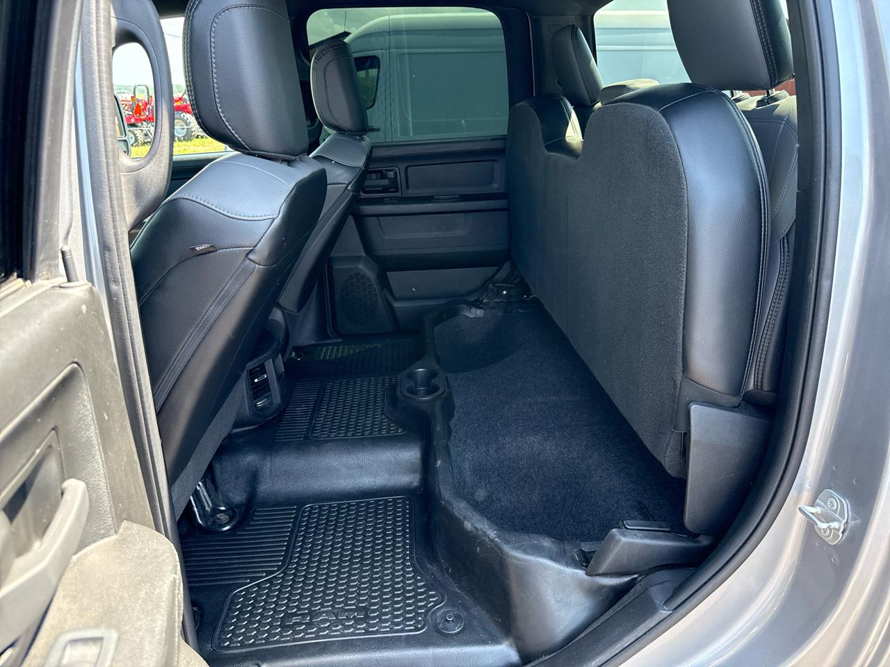 RAM 2500 Tradesman Crew Cab 4WD SWB 2024