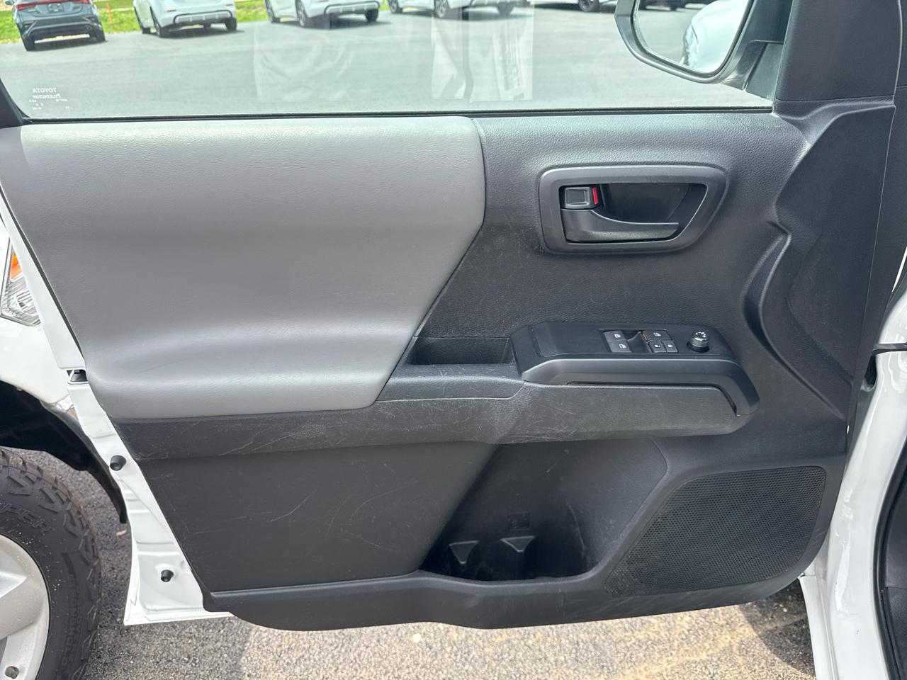Toyota Tacoma SR Access Cab 2WD at 2023