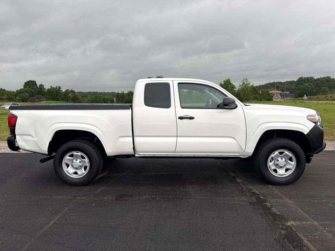 Toyota Tacoma SR Access Cab 2WD at 2023