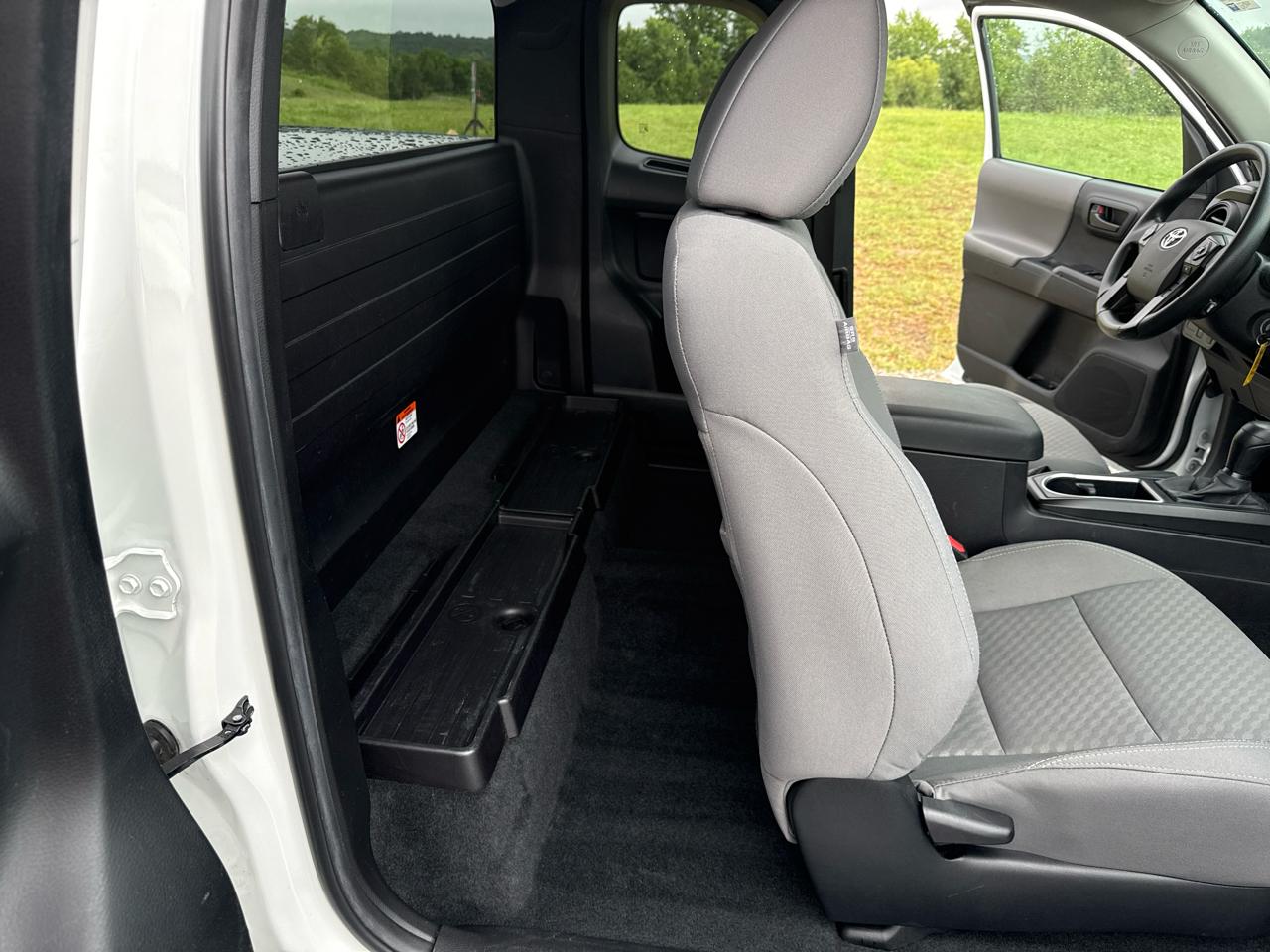 Toyota Tacoma SR Access Cab 2WD at 2023