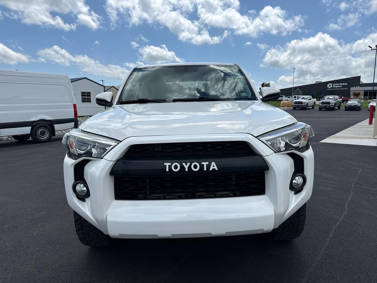 Toyota 4Runner SR5 Premium 4D SUV 4WD V6 2018
