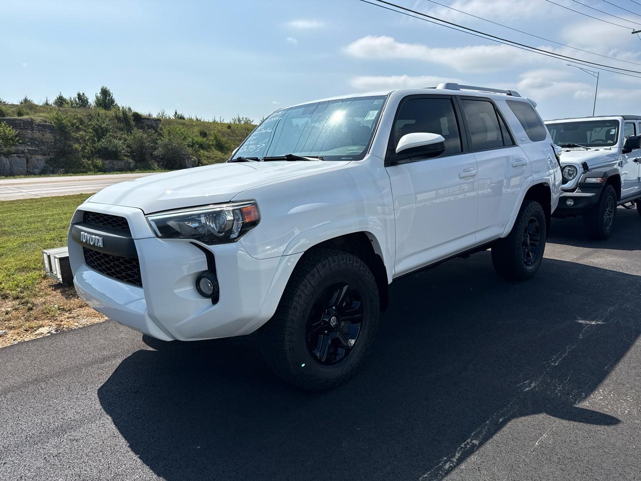 Toyota 4Runner SR5 Premium 4D SUV 4WD V6 2018