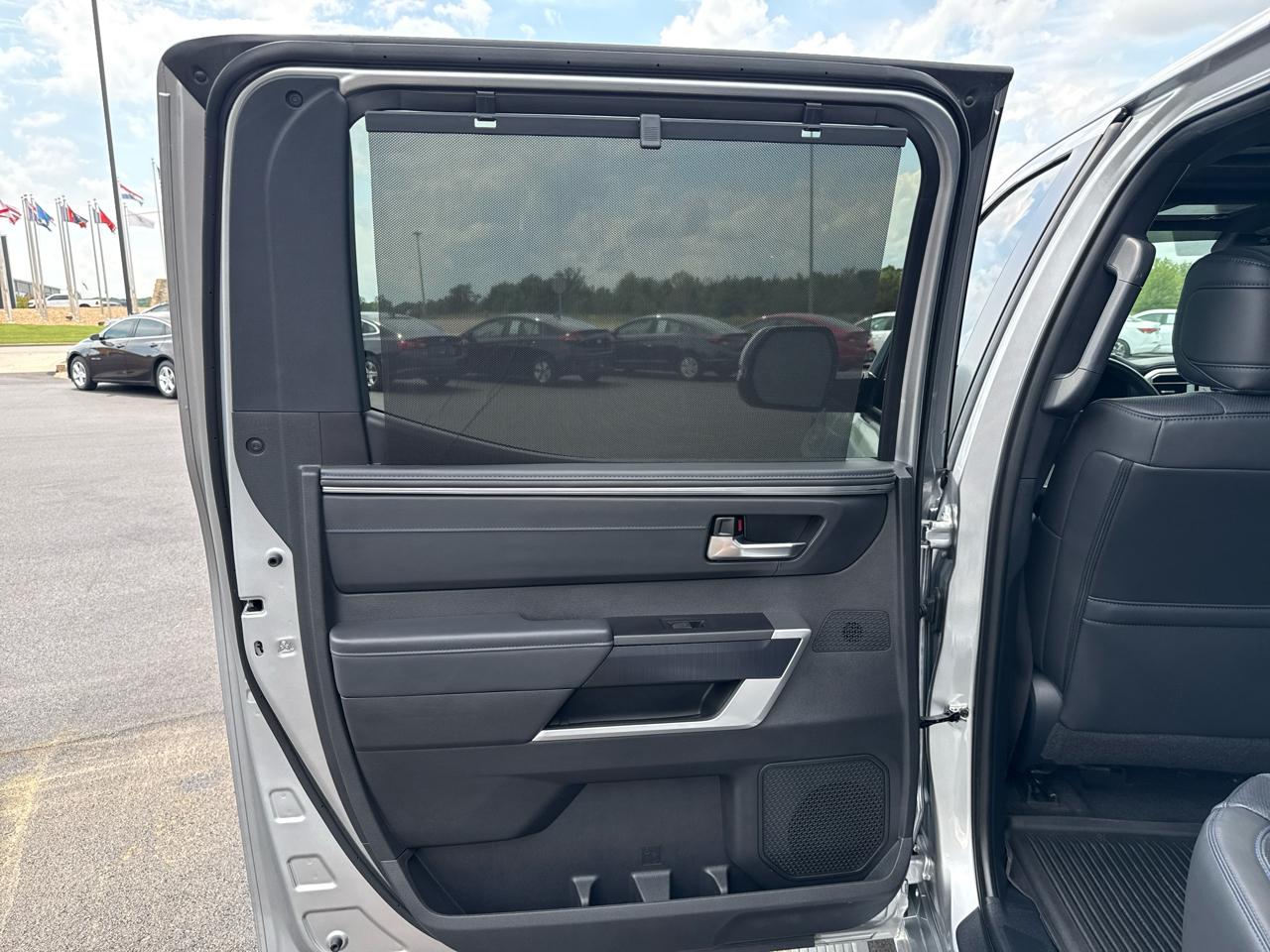 Toyota Tundra Platinum Crew Max 4WD SWB 2024