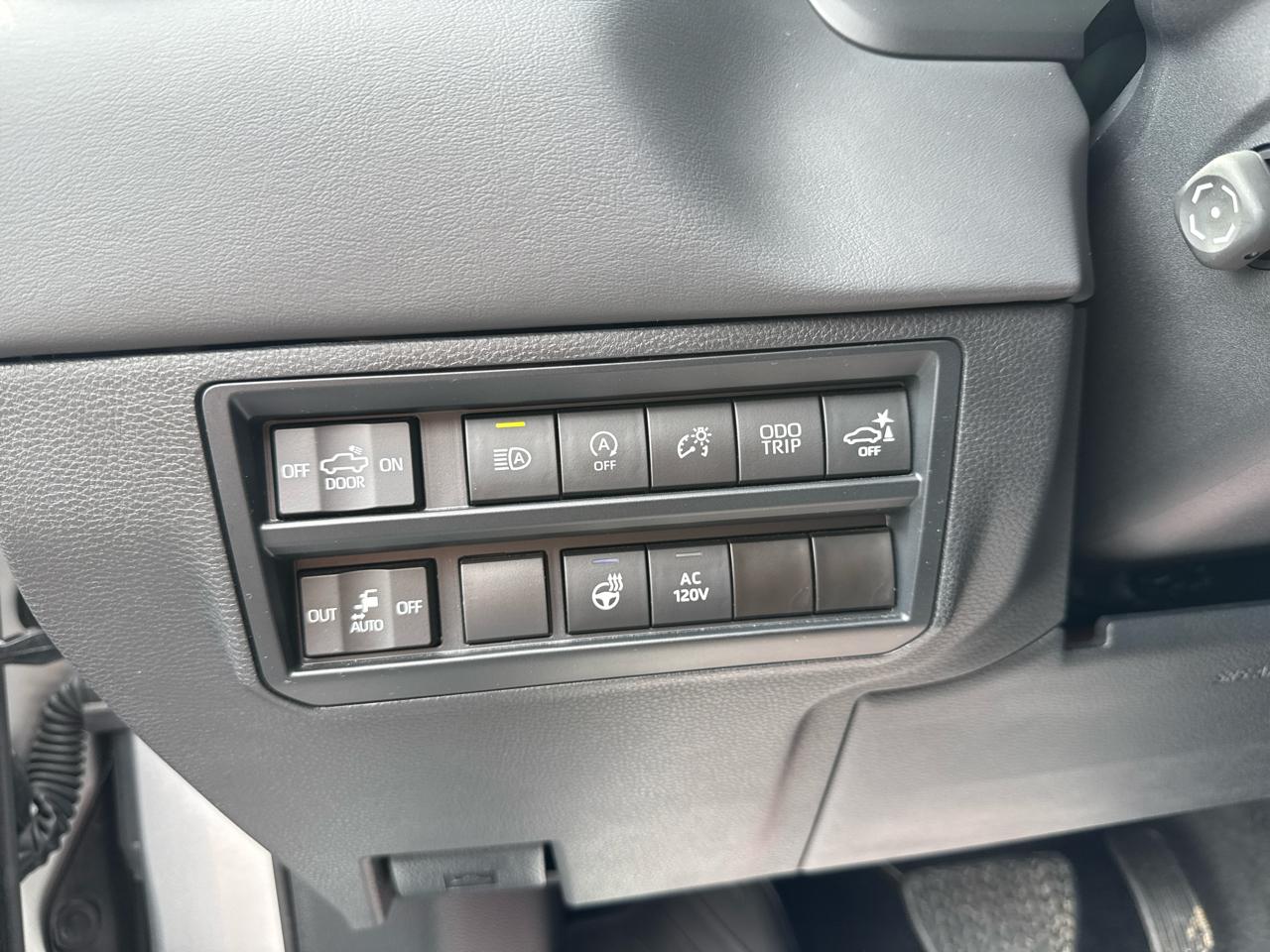 Toyota Tundra Platinum Crew Max 4WD SWB 2024