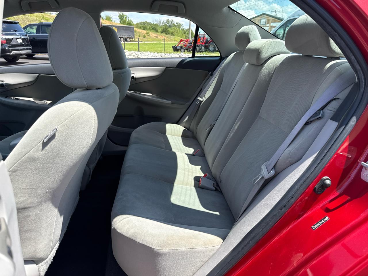 Toyota Corolla Base 4D Sedan 2011