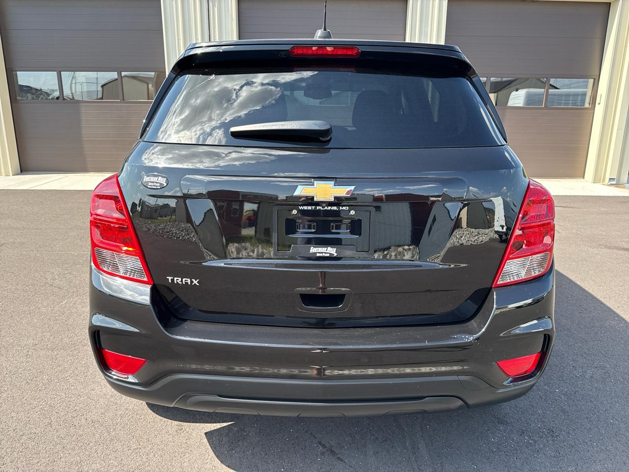 Chevrolet Trax LS 4D SUV FWD 2022