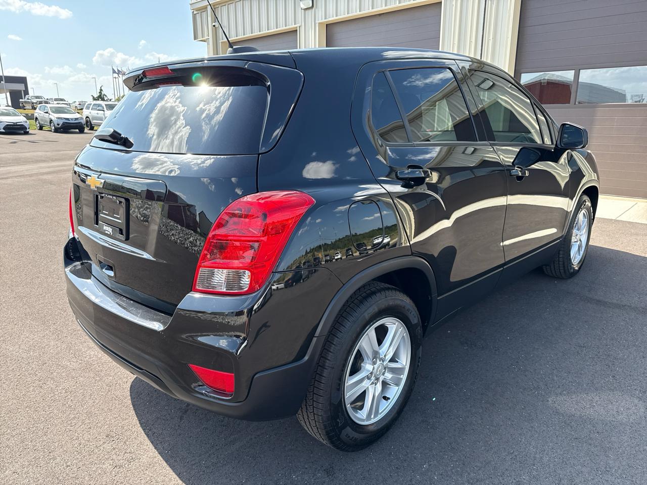 Chevrolet Trax LS 4D SUV FWD 2022