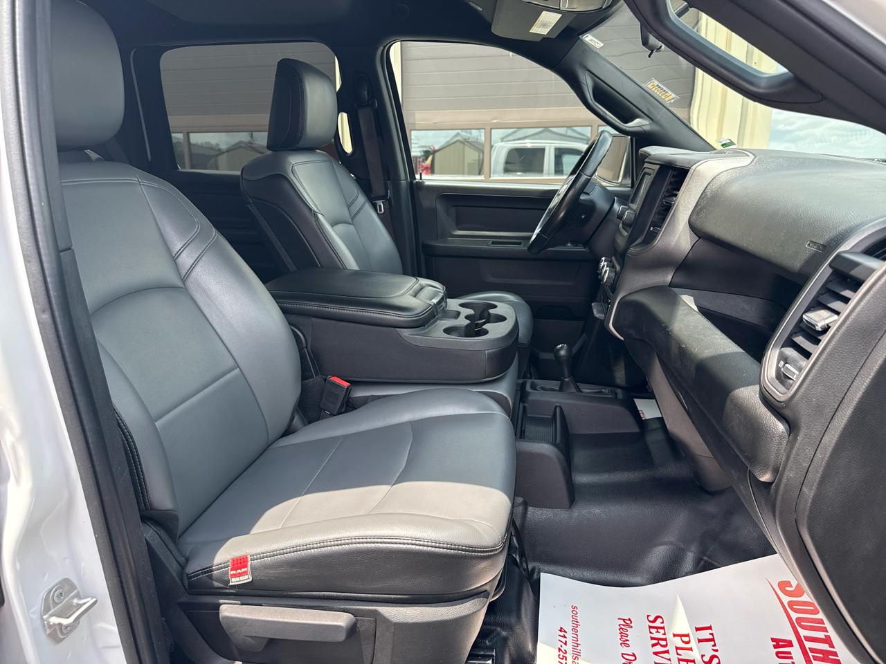 RAM 2500 Tradesman Crew Cab 4WD SWB 2022