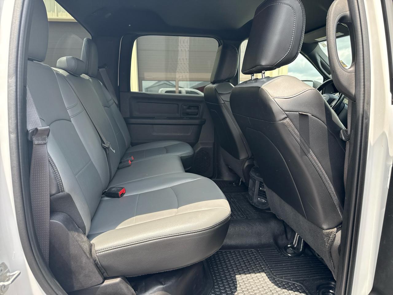 RAM 2500 Tradesman Crew Cab 4WD SWB 2022