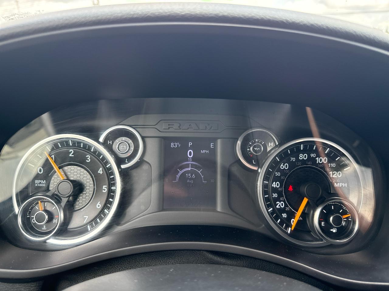 RAM 2500 Tradesman Crew Cab 4WD SWB 2022