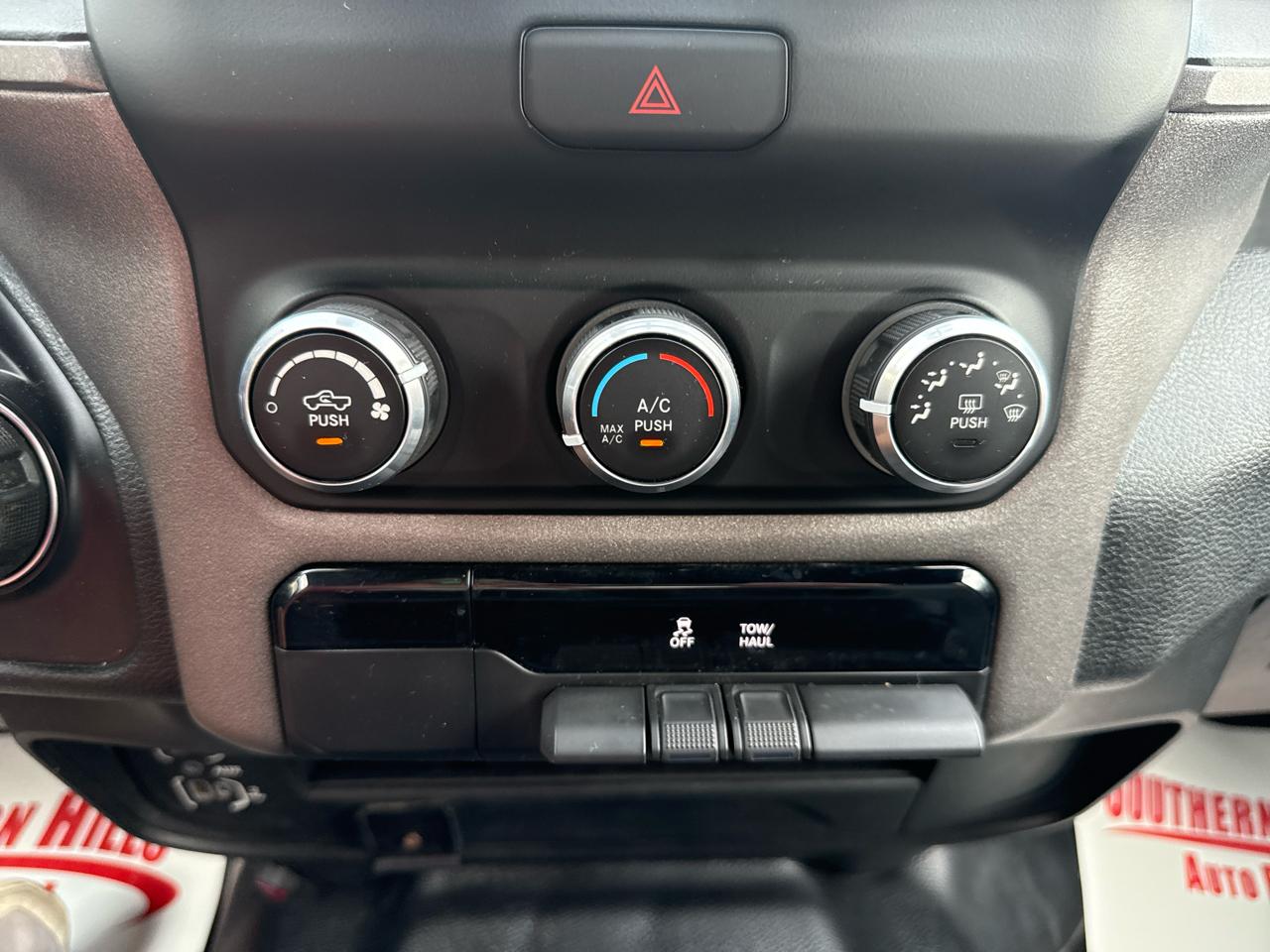 RAM 2500 Tradesman Crew Cab 4WD SWB 2022