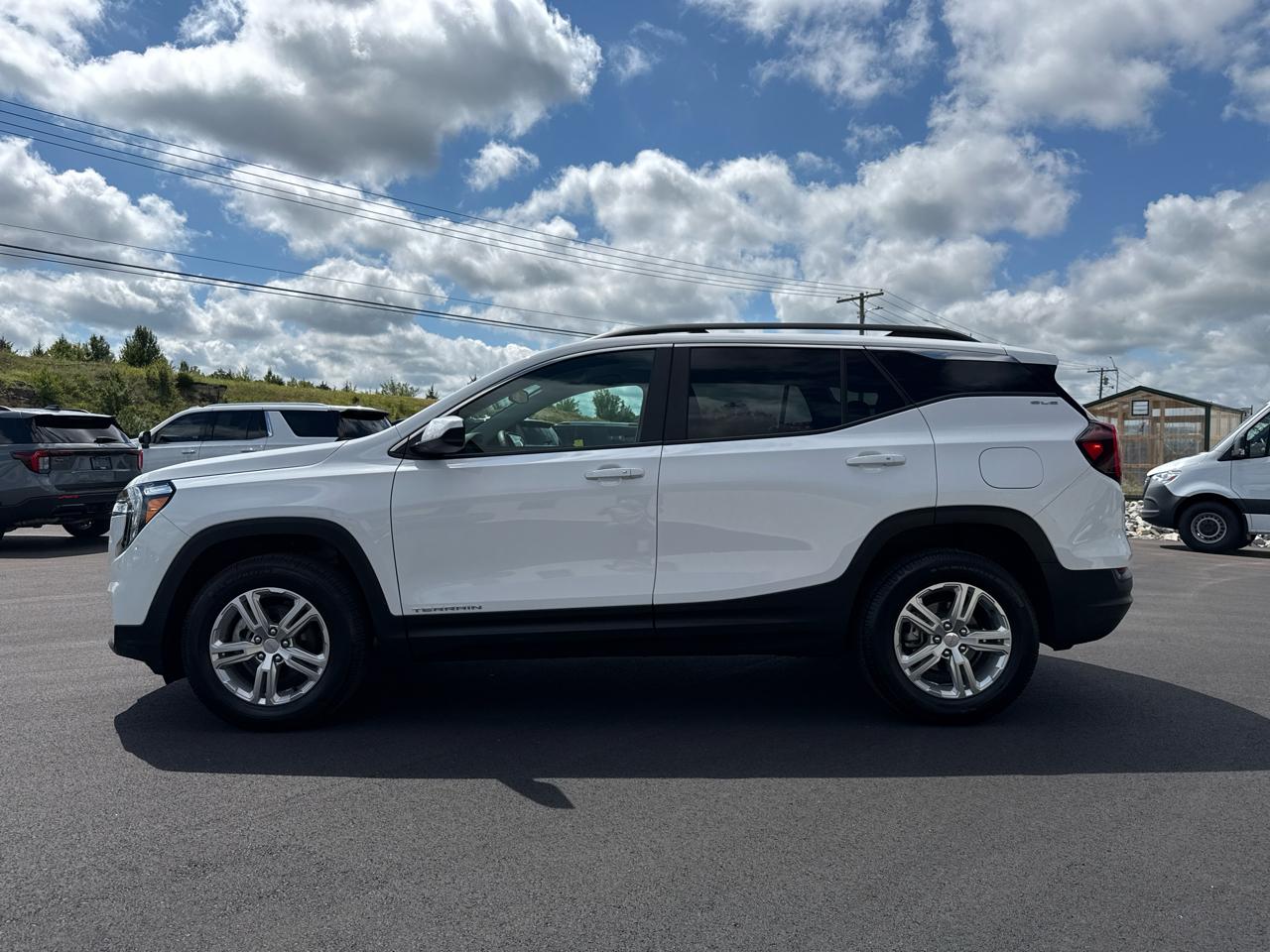 GMC Terrain SLE 4D SUV AWD 2024