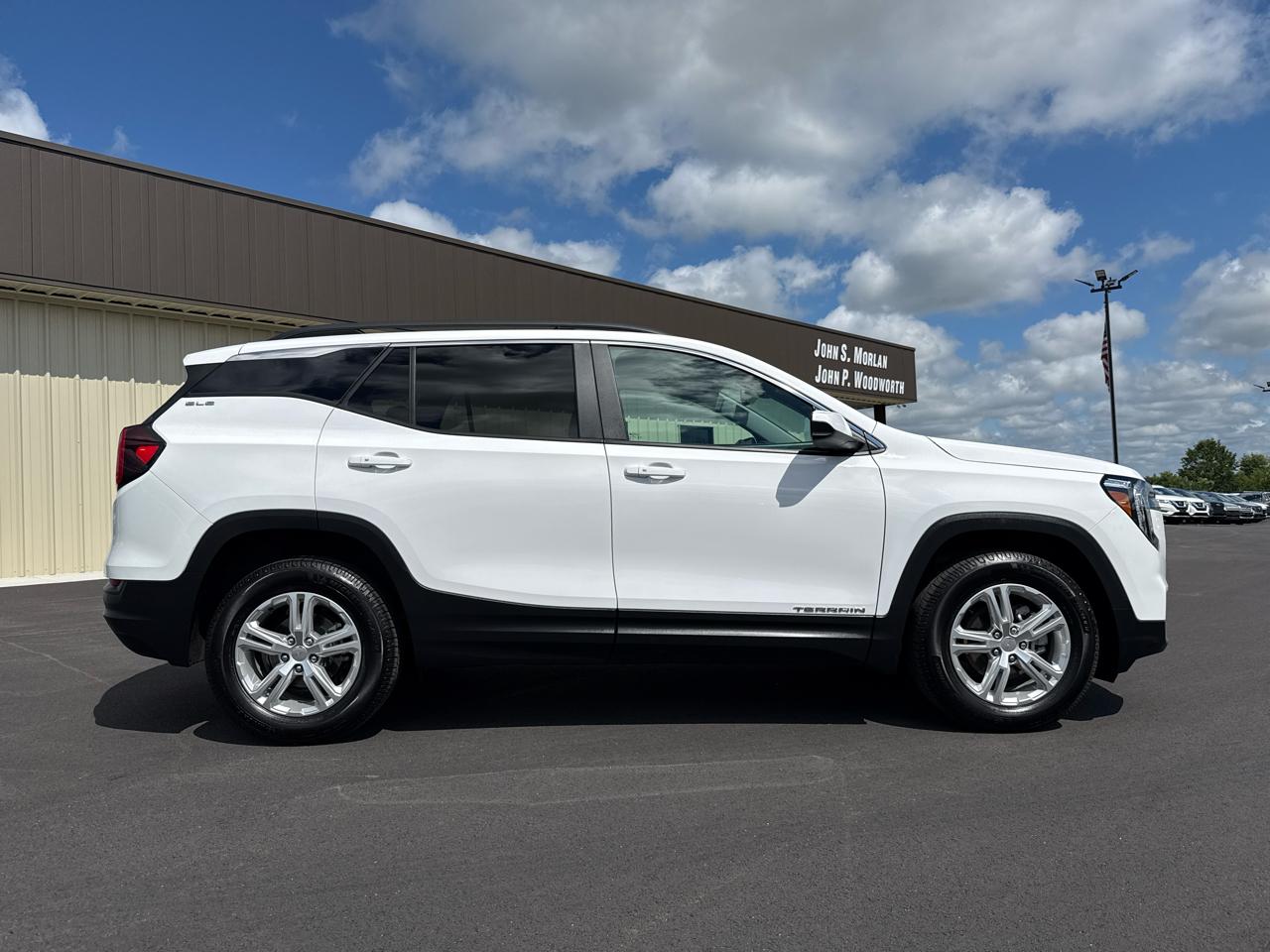 GMC Terrain SLE 4D SUV AWD 2024