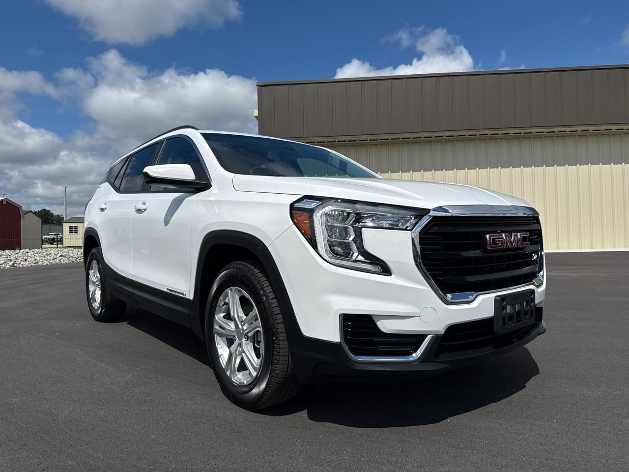 GMC Terrain SLE 4D SUV AWD 2024