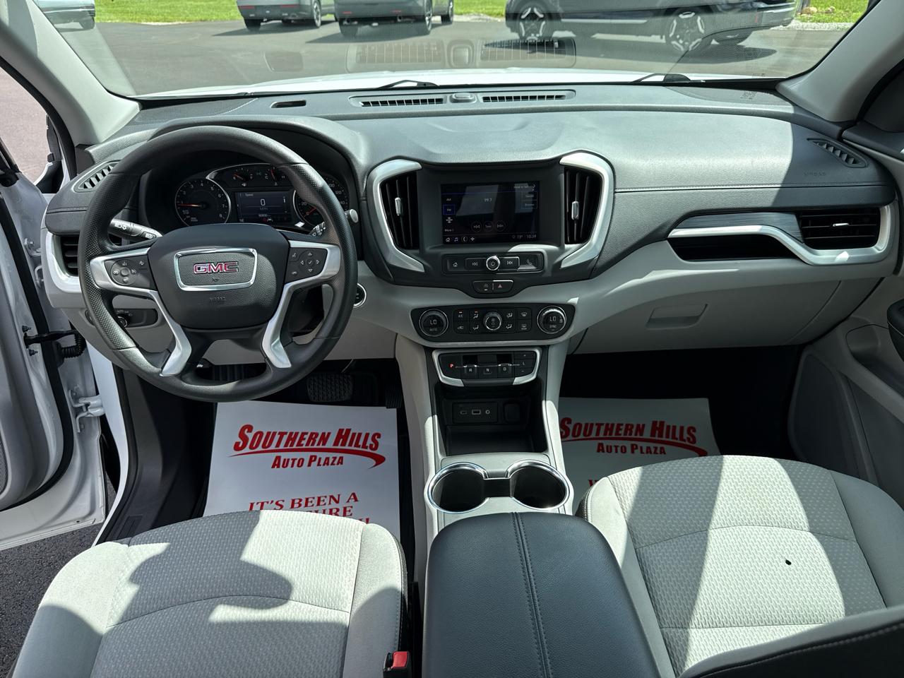 GMC Terrain SLE 4D SUV AWD 2024