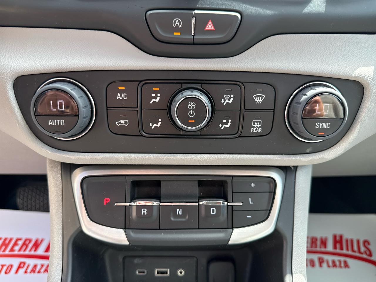 GMC Terrain SLE 4D SUV AWD 2024