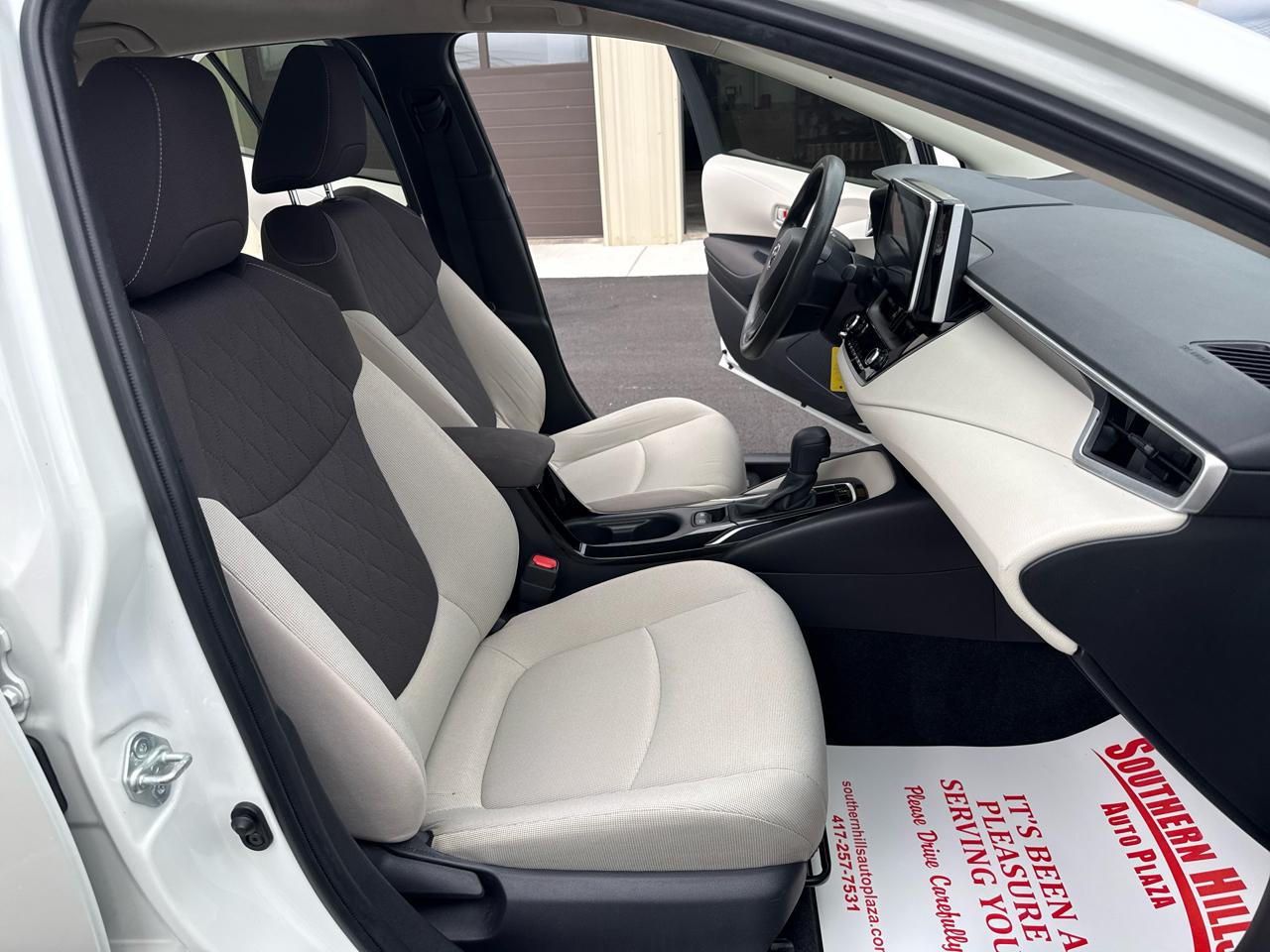 Toyota Corolla LE 4D Sedan at 2021