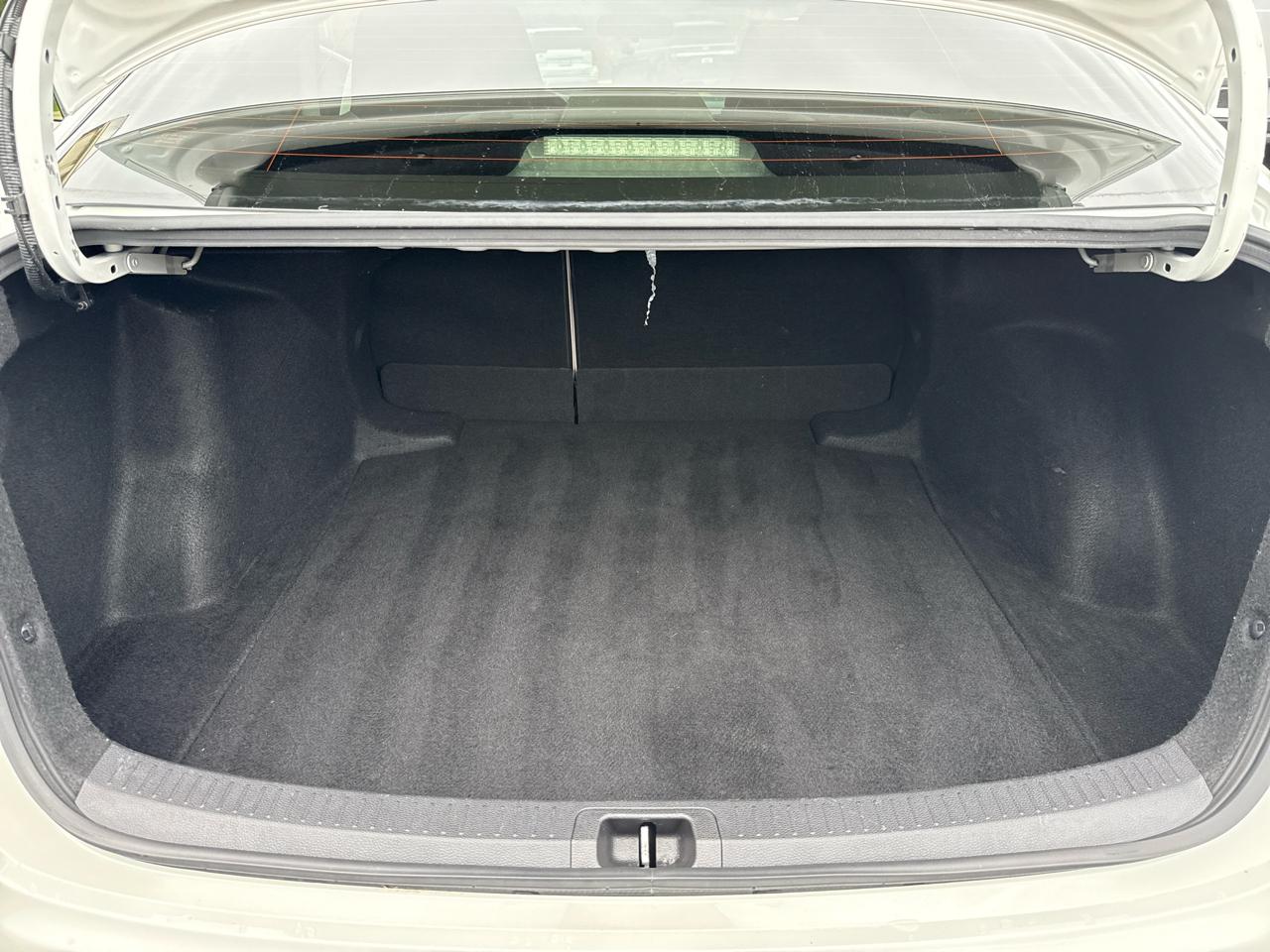 Toyota Corolla LE 4D Sedan at 2021