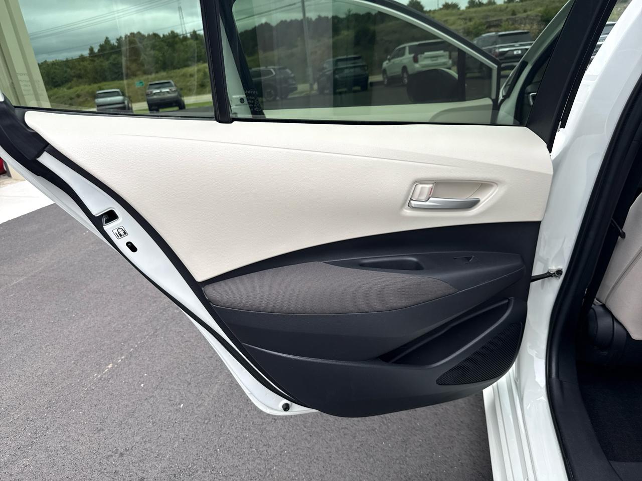 Toyota Corolla LE 4D Sedan at 2021