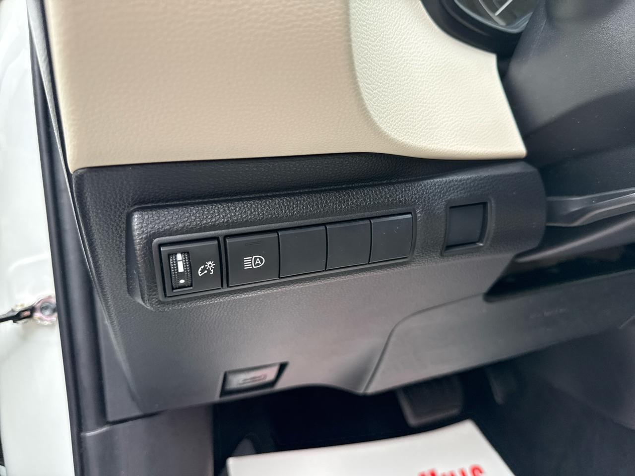 Toyota Corolla LE 4D Sedan at 2021
