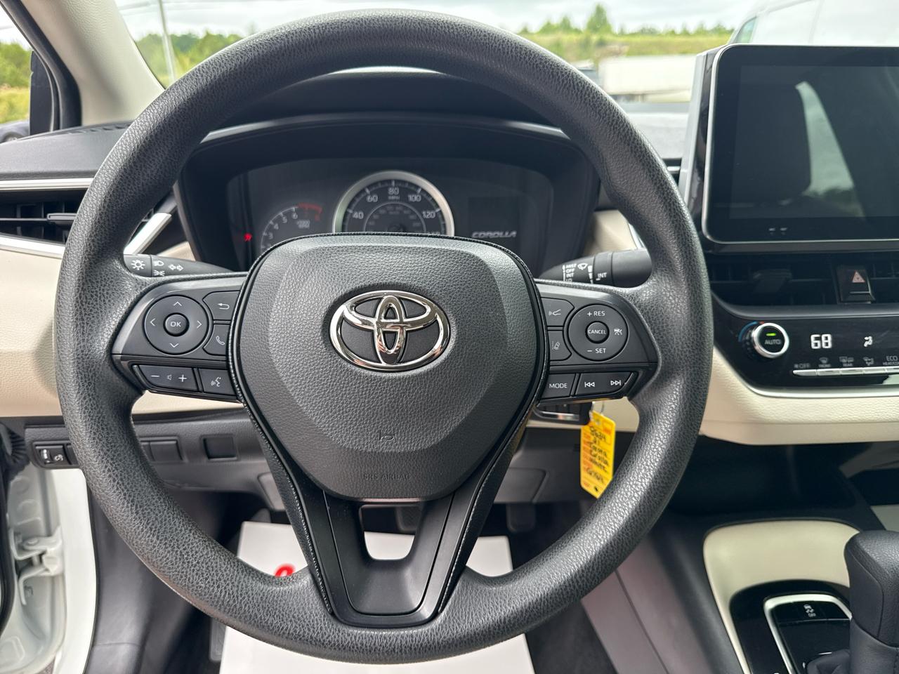 Toyota Corolla LE 4D Sedan at 2021