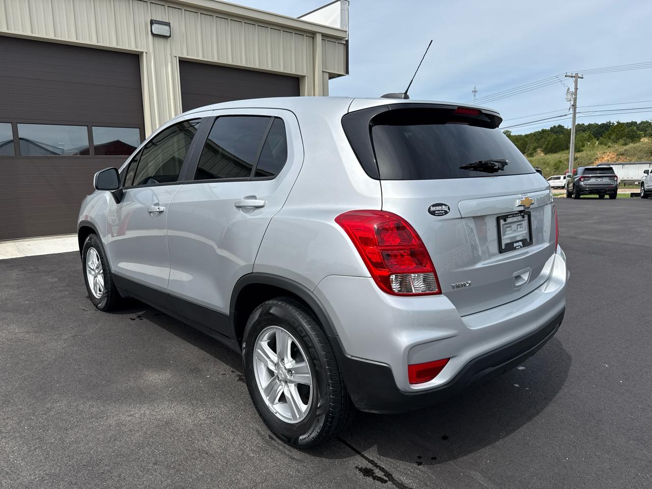 Chevrolet Trax LS 4D SUV FWD 2022