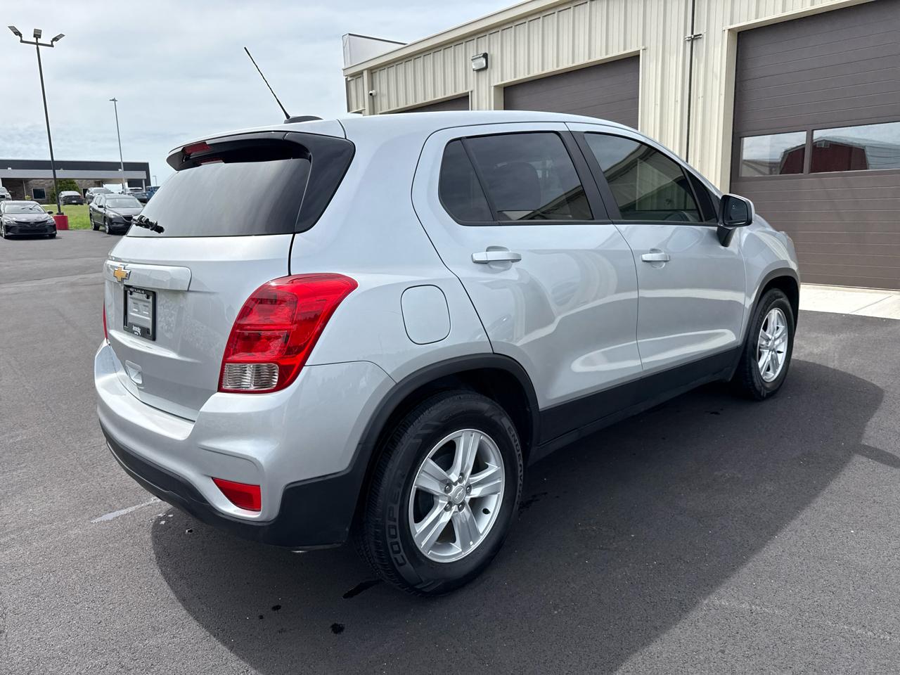 Chevrolet Trax LS 4D SUV FWD 2022