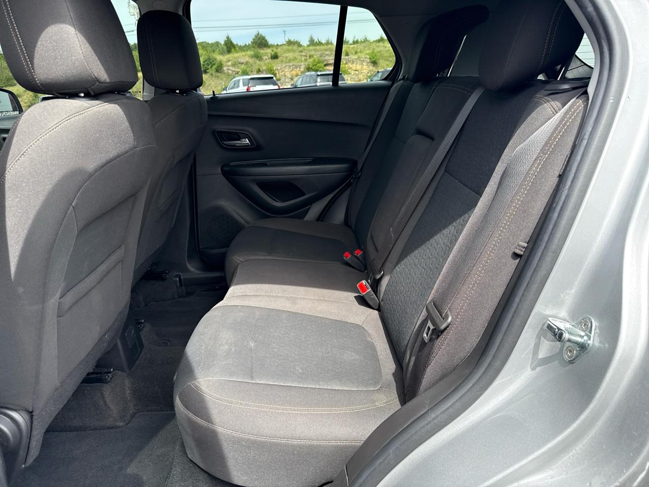 Chevrolet Trax LS 4D SUV FWD 2022