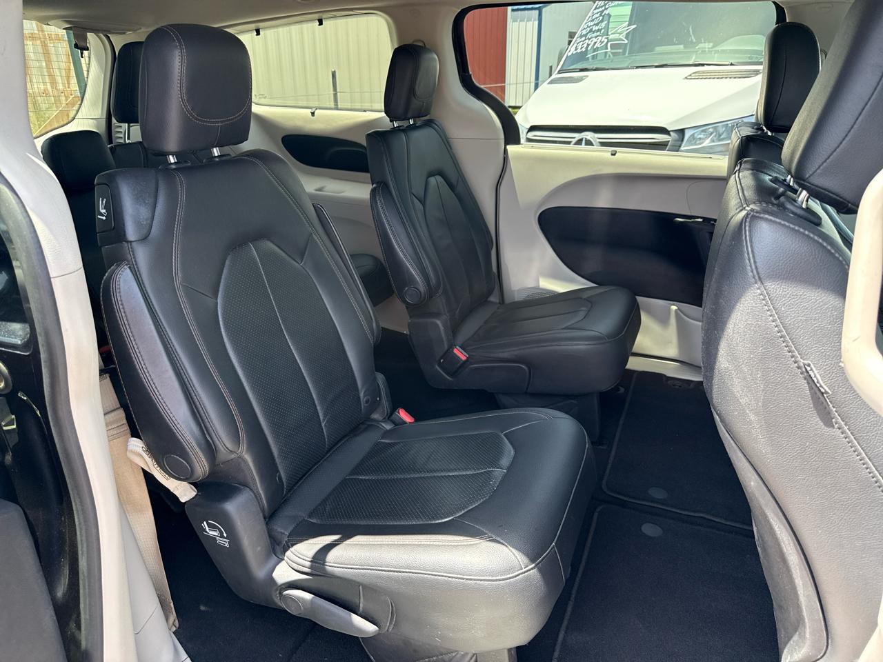 Chrysler Pacifica Touring L Wagon 2020