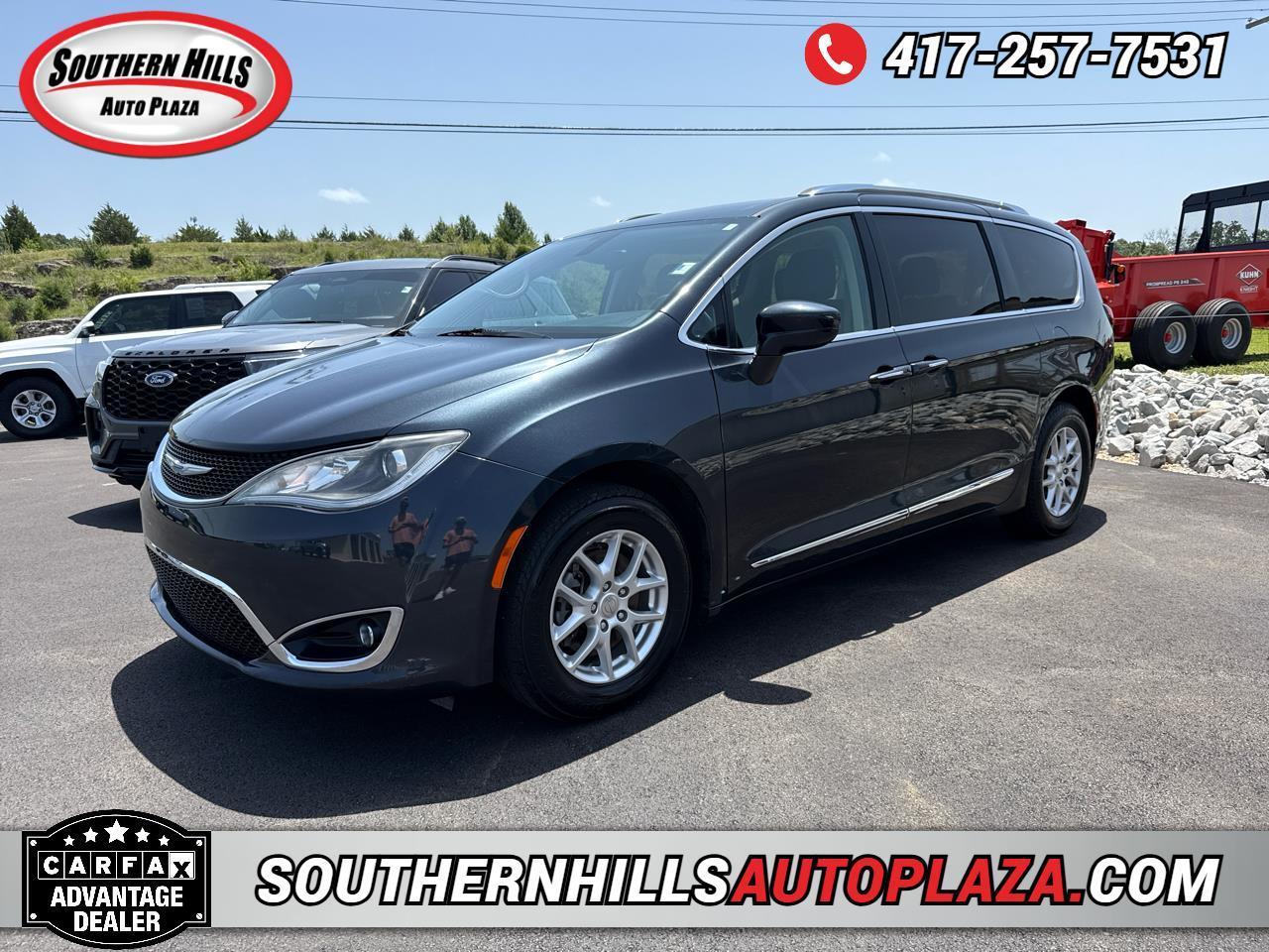 2020 Chrysler Pacifica Touring L Wagon