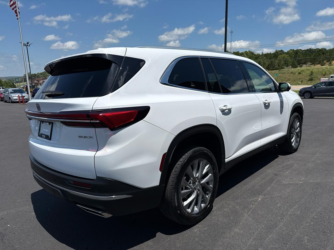 Buick Enclave Preferred 4D SUV FWD 2025