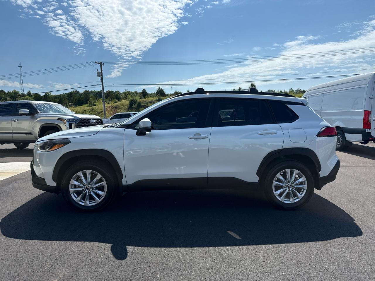Toyota Corolla Cross LE 4D SUV FWD 2024