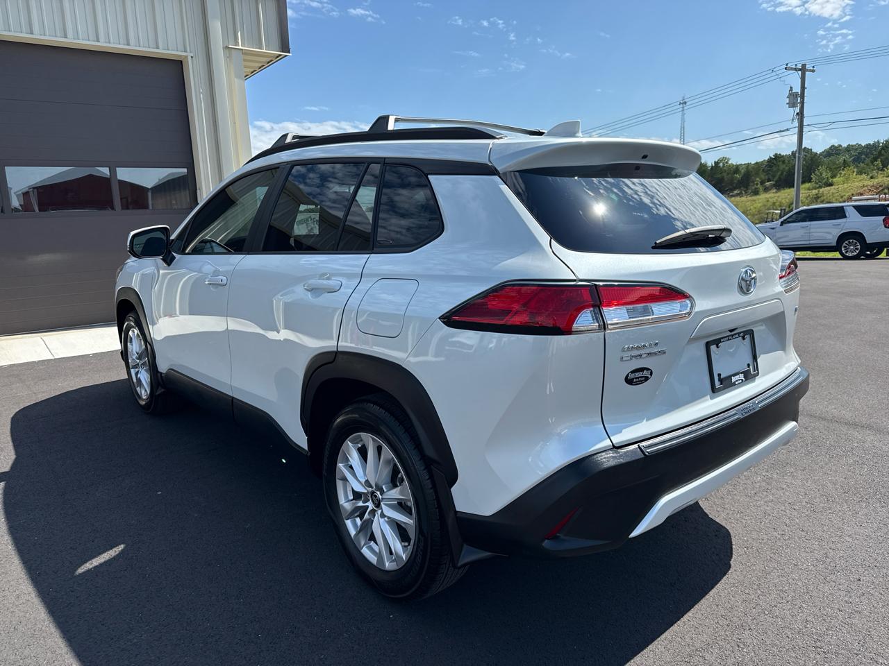 Toyota Corolla Cross LE 4D SUV FWD 2024