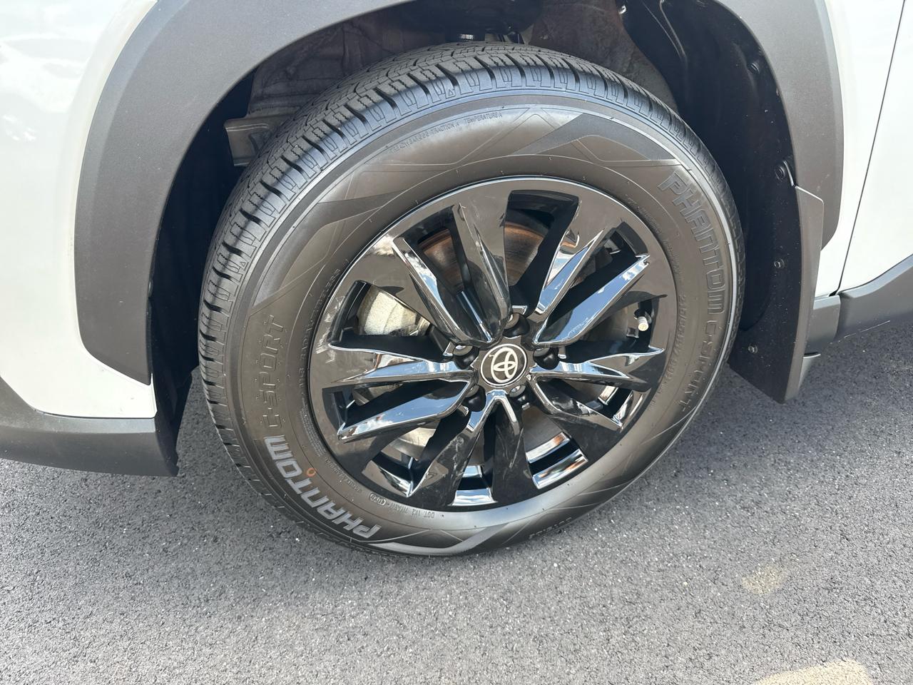Toyota Corolla Cross LE 4D SUV FWD 2024